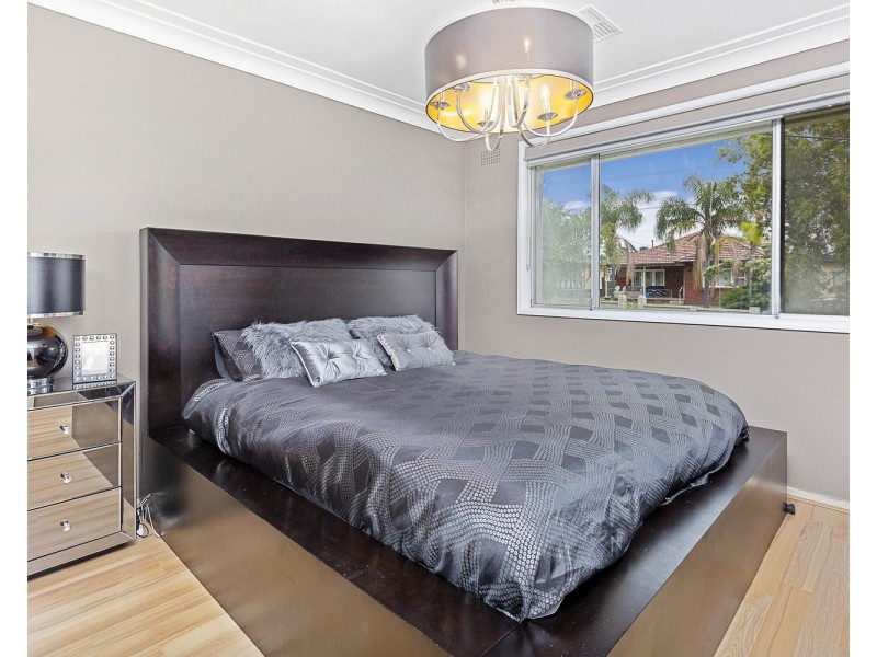 21 Langdale Avenue, Revesby NSW 2212