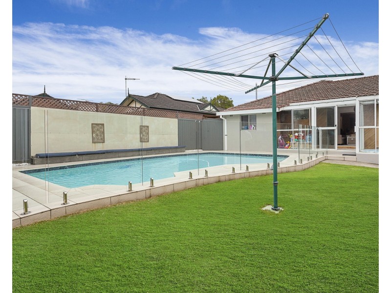 21 Langdale Avenue, Revesby NSW 2212