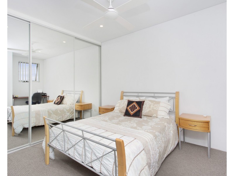 21/13-17 Peake Parade, Peakhurst NSW 2210