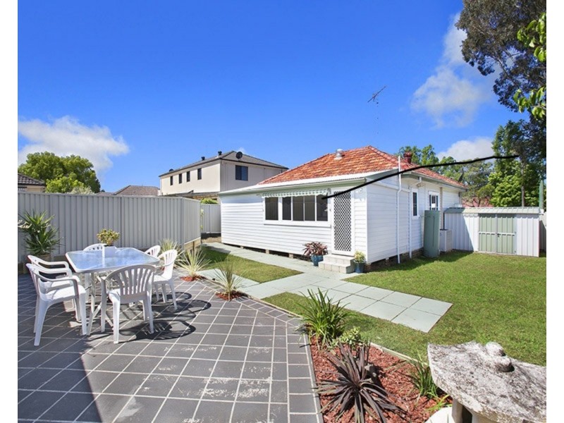 86 Queen Street, Revesby NSW 2212