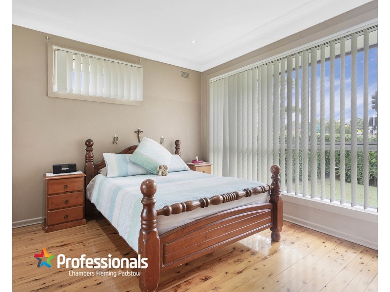 553 Henry Lawson Drive, Milperra NSW 2214