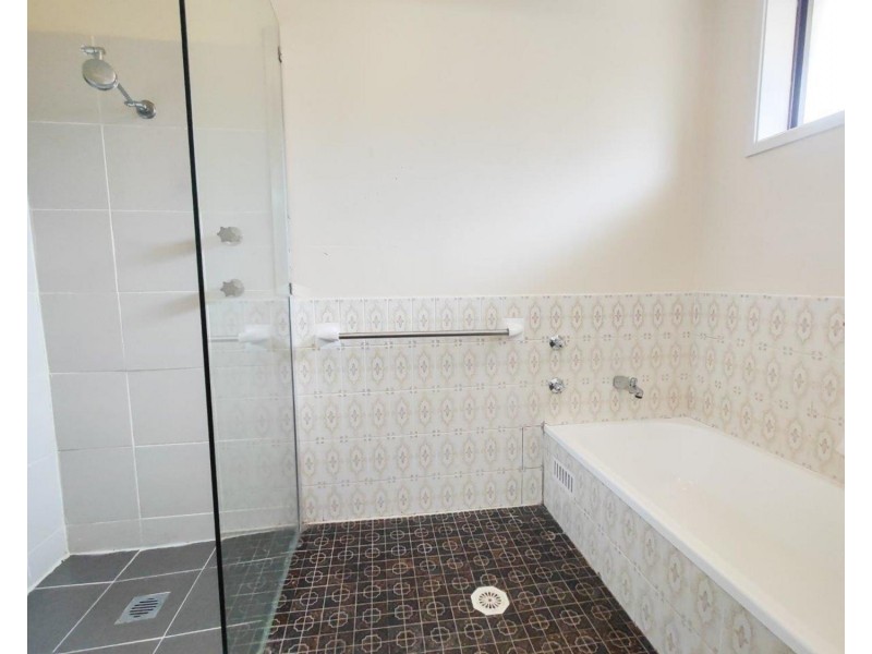 6 Lillian Crescent, Revesby NSW 2212