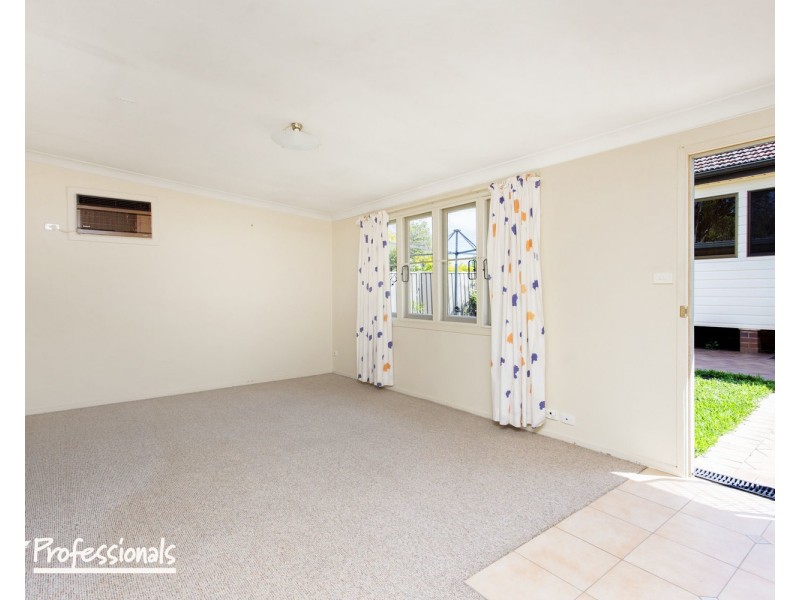 5A Henderson Avenue, Panania NSW 2213