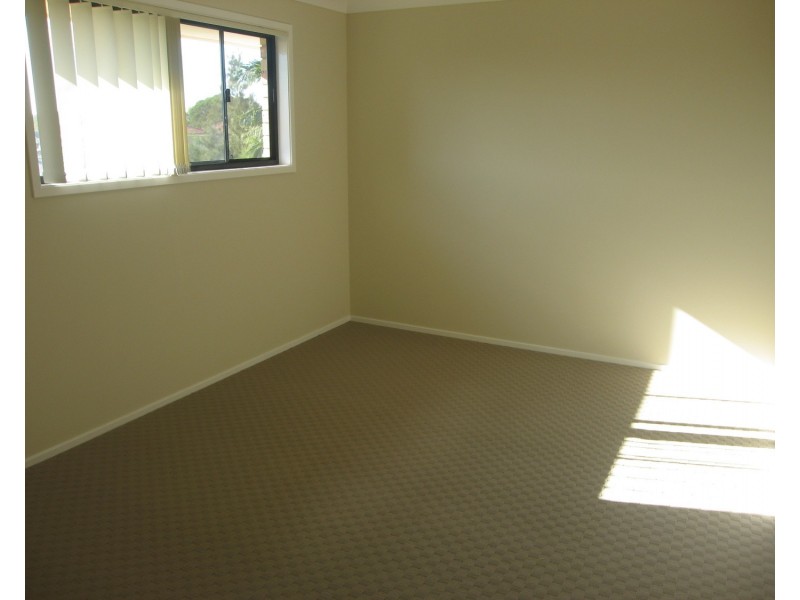 2 Kerrie Crescent, Panania NSW 2213