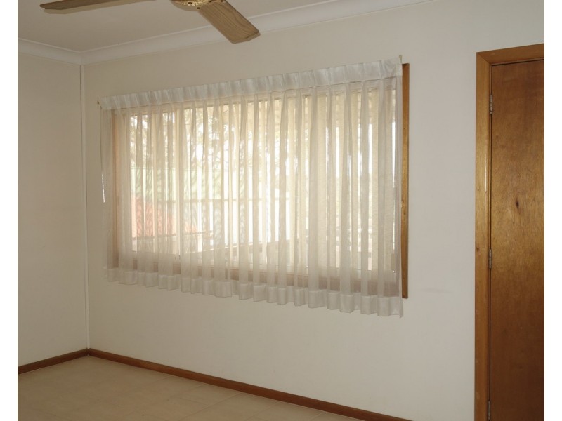 4 Lorraine Avenue, Padstow Heights NSW 2211