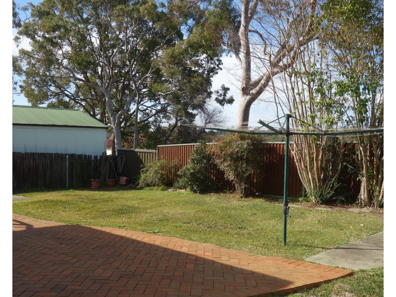 4 Lorraine Avenue, Padstow Heights NSW 2211