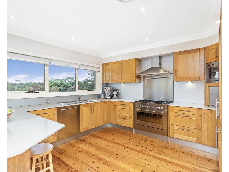 871 Henry Lawson Drive, Picnic Point NSW 2213