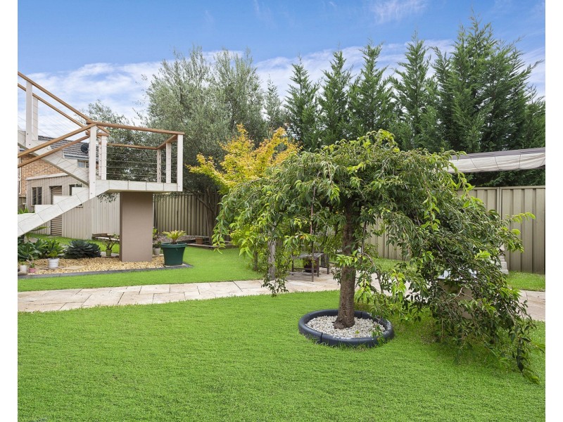 871 Henry Lawson Drive, Picnic Point NSW 2213