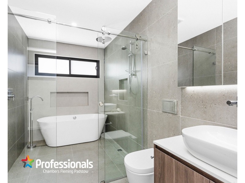 18 Wyatt Avenue, Padstow NSW 2211