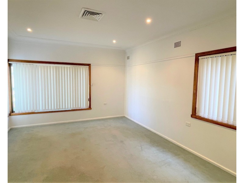 46 Sandakan Road, Revesby Heights NSW 2212