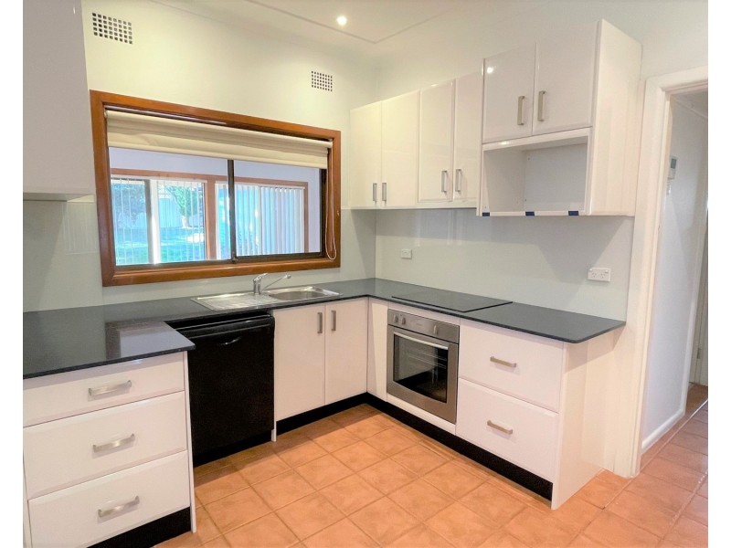 46 Sandakan Road, Revesby Heights NSW 2212