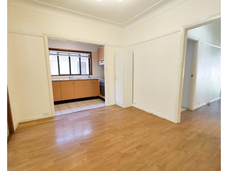 1/50 Banks Street, Padstow NSW 2211