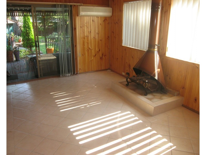 13 Maclaurin Avenue, East Hills NSW 2213