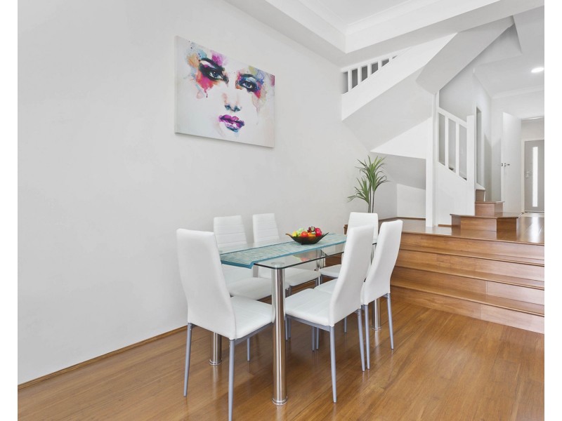 6A Woodburn Avenue, Panania NSW 2213