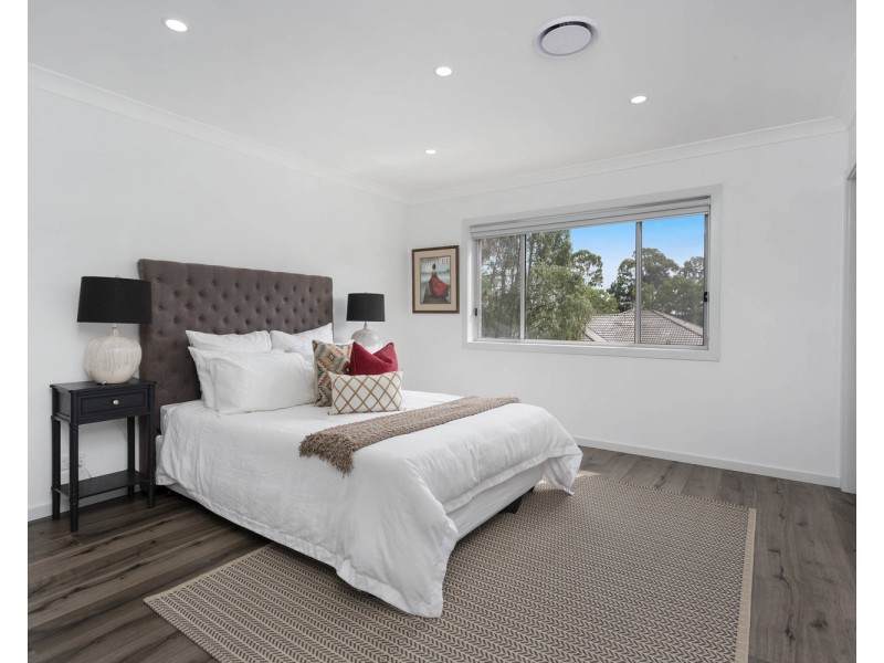 10 Woodburn Avenue, Panania NSW 2213