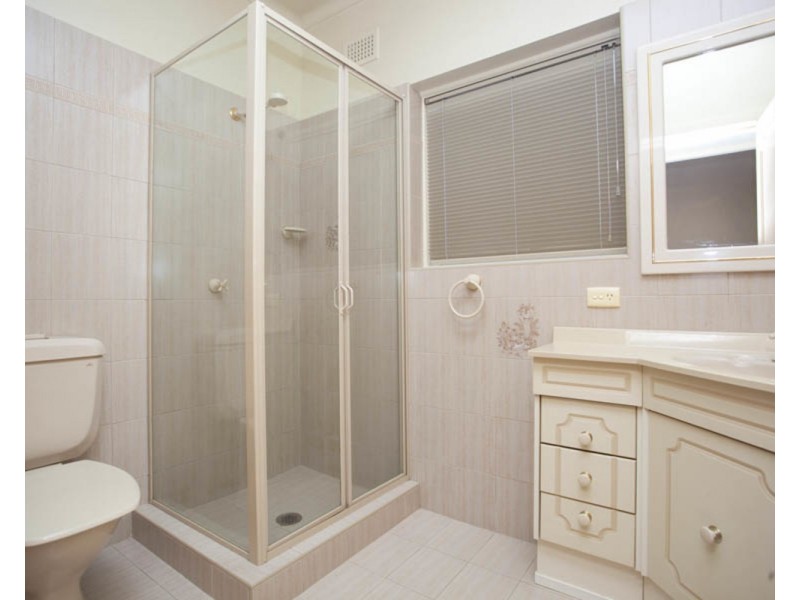 24  Doris Street, Picnic Point NSW 2213