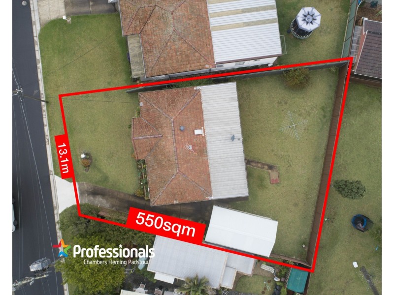 2 Leah Avenue, Picnic Point NSW 2213
