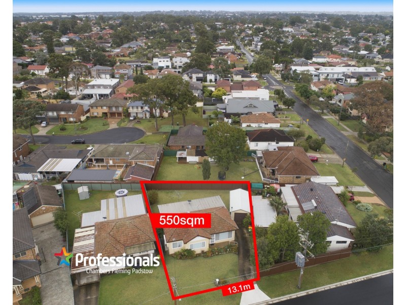 2 Leah Avenue, Picnic Point NSW 2213