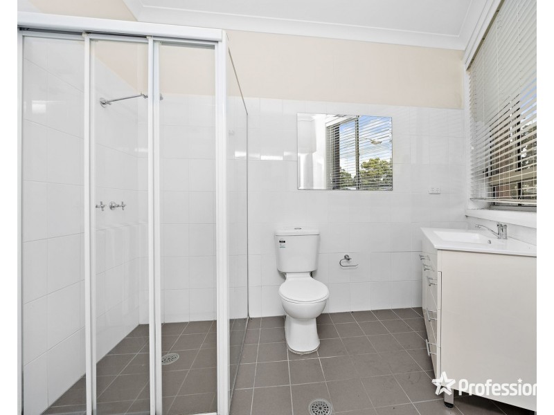 1/100 Park Road, East Hills NSW 2213