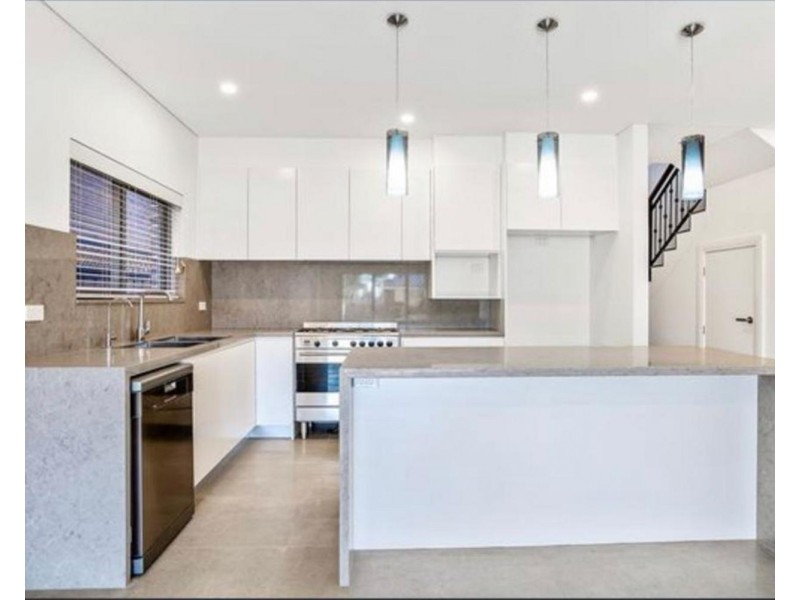 10 Nella Street, Padstow NSW 2211