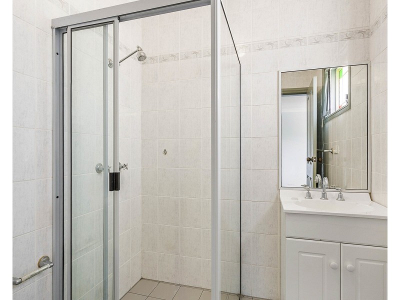 4/23 Parkview Avenue, Picnic Point NSW 2213