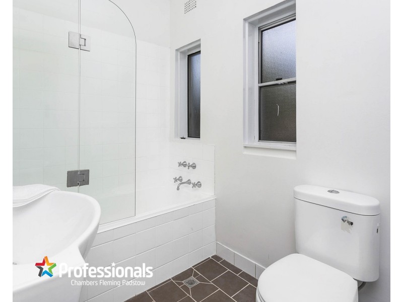 27 Lesley Avenue, Revesby NSW 2212