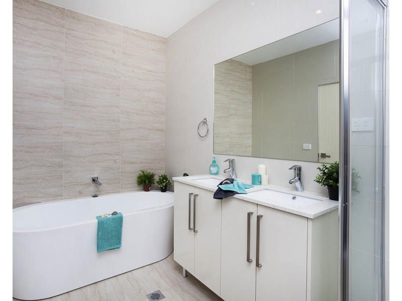 6 Woodburn Avenue, Panania NSW 2213