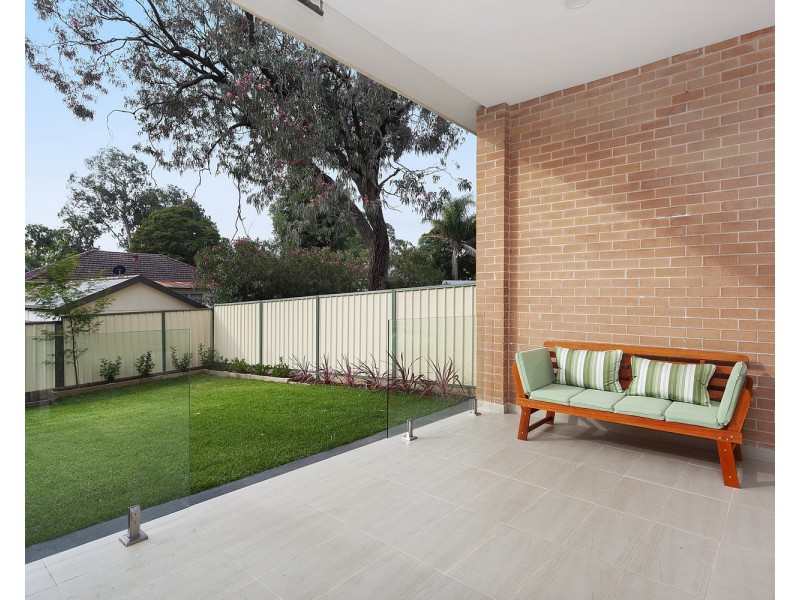 6 Woodburn Avenue, Panania NSW 2213