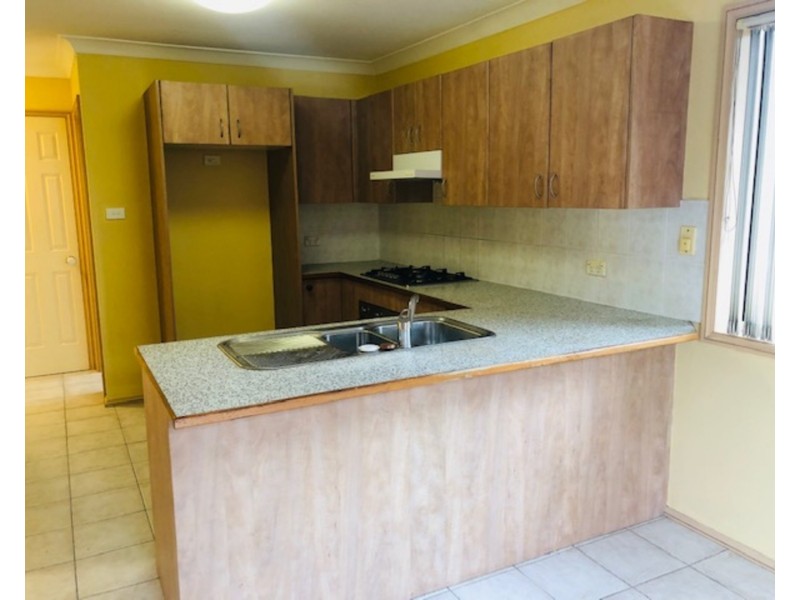 2/27 Clancy Street, Padstow Heights NSW 2211