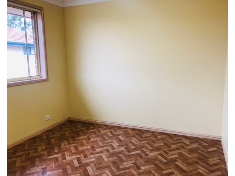 2/27 Clancy Street, Padstow Heights NSW 2211