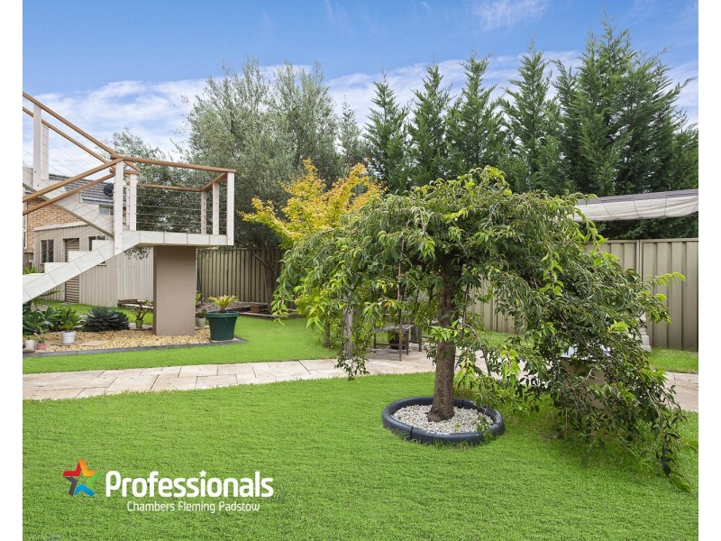 871 Henry Lawson Drive, Picnic Point NSW 2213