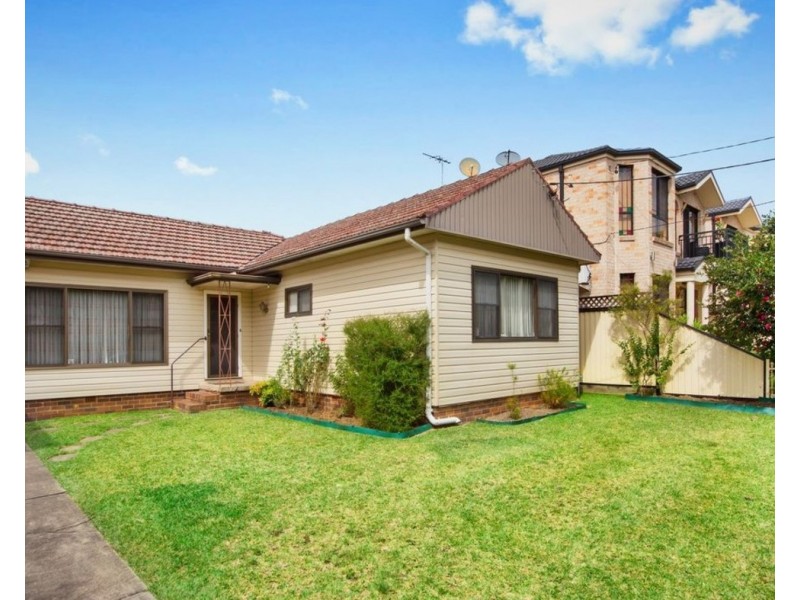 77 Watson Road, Padstow NSW 2211