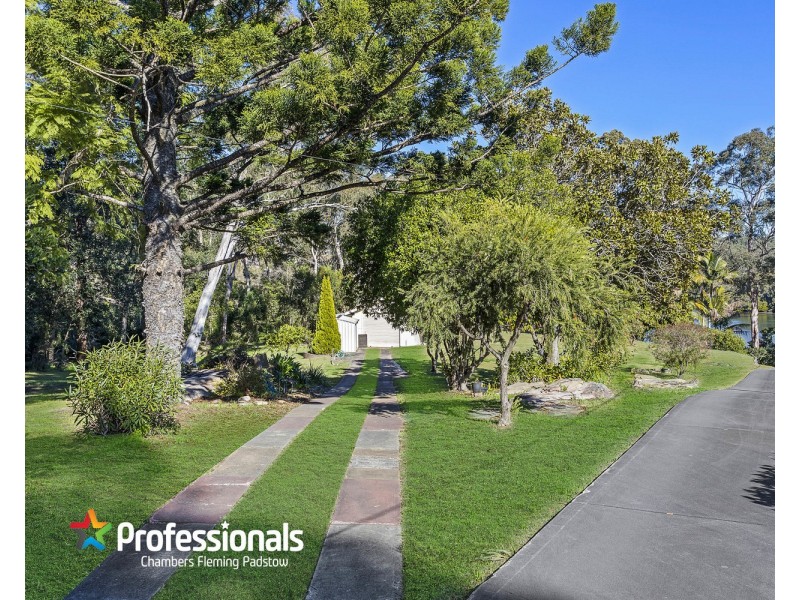 756 Henry Lawson Drive, Picnic Point NSW 2213