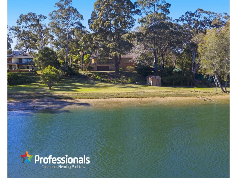 756 Henry Lawson Drive, Picnic Point NSW 2213