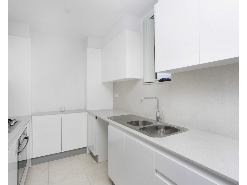 1/13-17 Peake Parade, Peakhurst NSW 2210