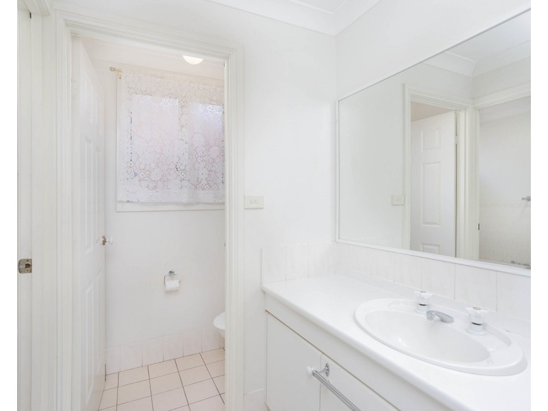 2/52 Whittle Avenue, Milperra NSW 2214