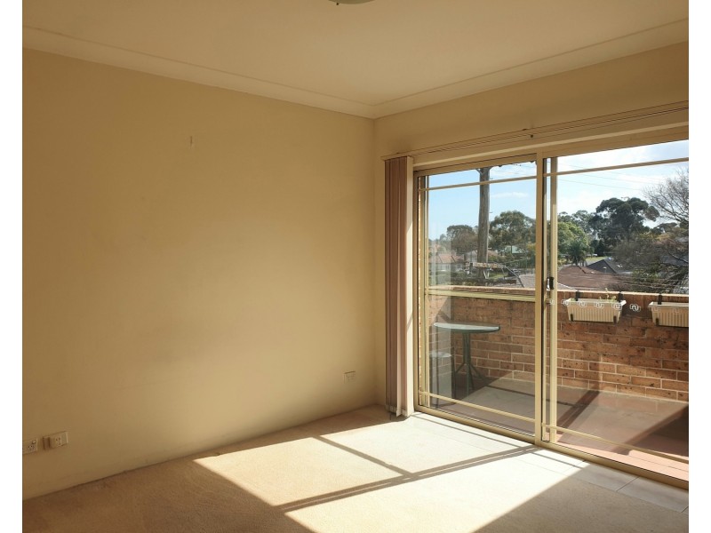 10/49 Maclaurin Avenue, East Hills NSW 2213