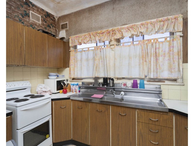 6 Banks Street, Padstow NSW 2211