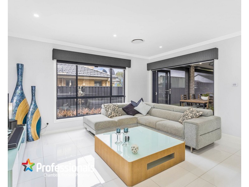 8 Alamein Road, Revesby Heights NSW 2212