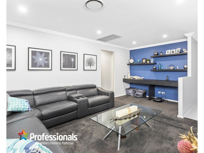 8 Alamein Road, Revesby Heights NSW 2212