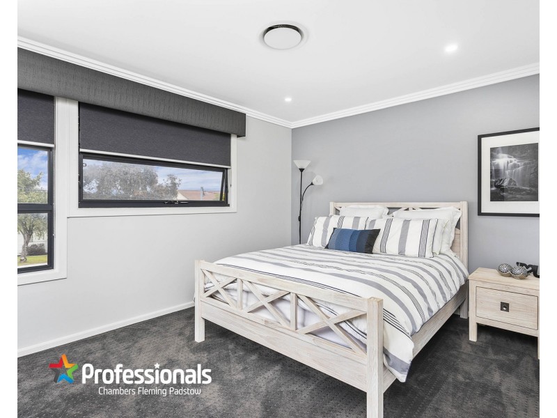 8 Alamein Road, Revesby Heights NSW 2212