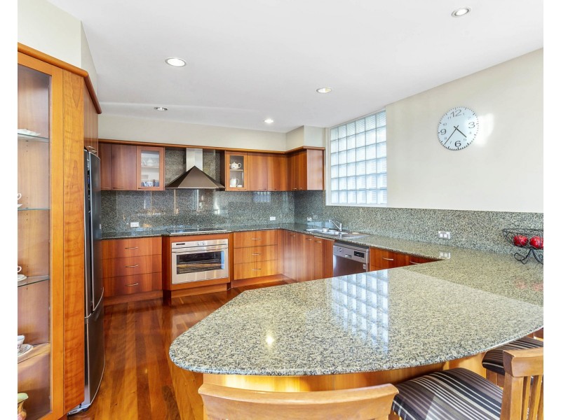 81 Burbank Avenue, Picnic Point NSW 2213