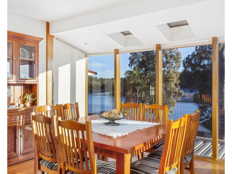 81 Burbank Avenue, Picnic Point NSW 2213