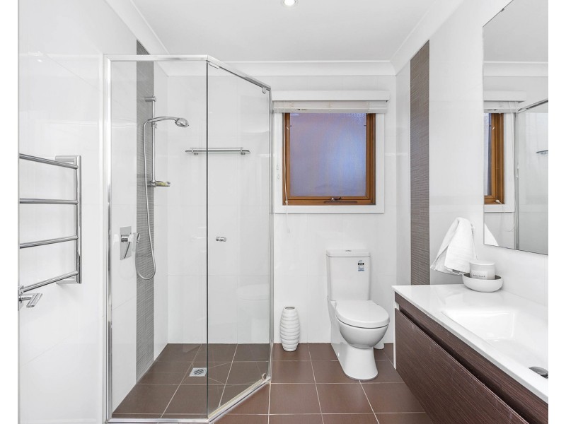 81 Burbank Avenue, Picnic Point NSW 2213