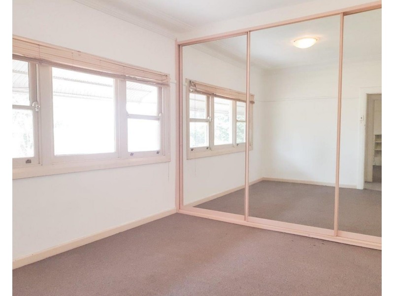 172 Gibson Avenue, Padstow NSW 2211