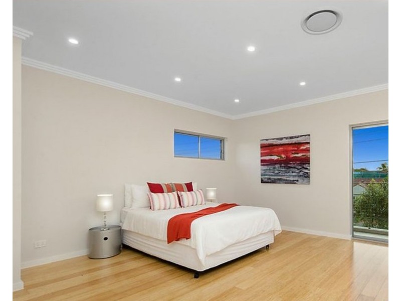 122 Gibson Avenue, Padstow NSW 2211