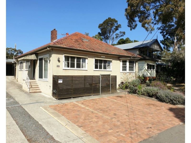 637A Henry Lawson Drive, East Hills NSW 2213