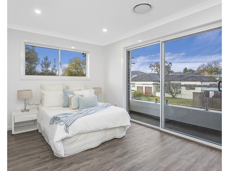 2A Shari Avenue, Picnic Point NSW 2213