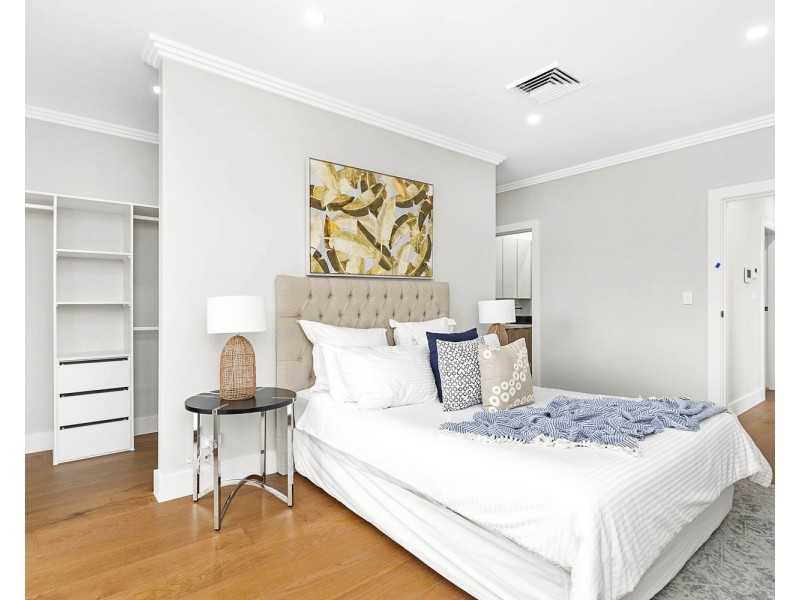 11 Kingston Avenue, Panania NSW 2213