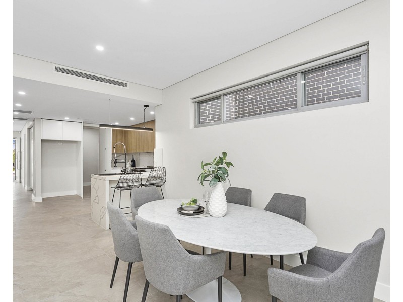 11 Kingston Avenue, Panania NSW 2213